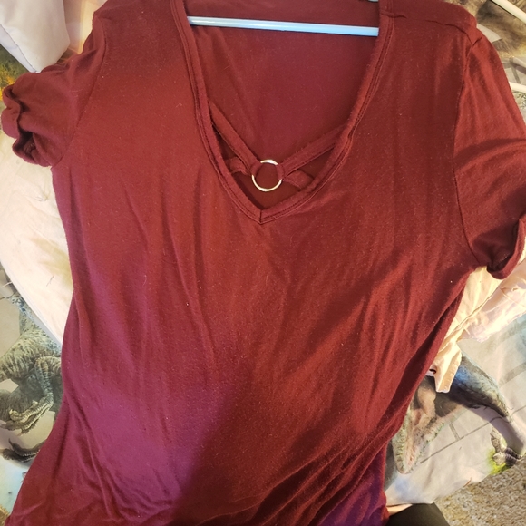 Tshirt - Picture 1 of 2